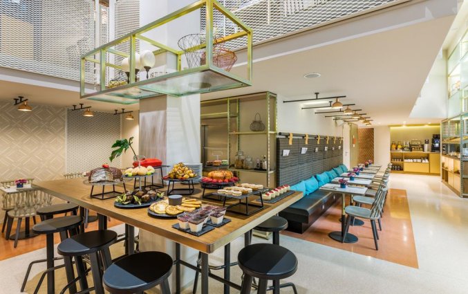 Restaurant van hotel Room Mate Giulia in Milaan